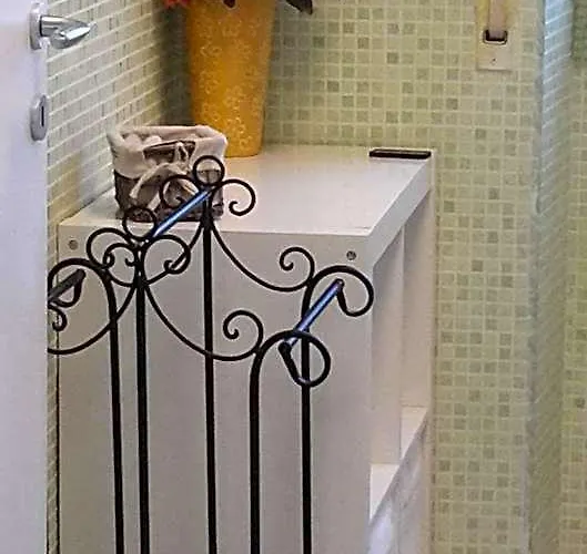 Le Tre Sorelle Garbatella Oda ve Kahvaltı 4*